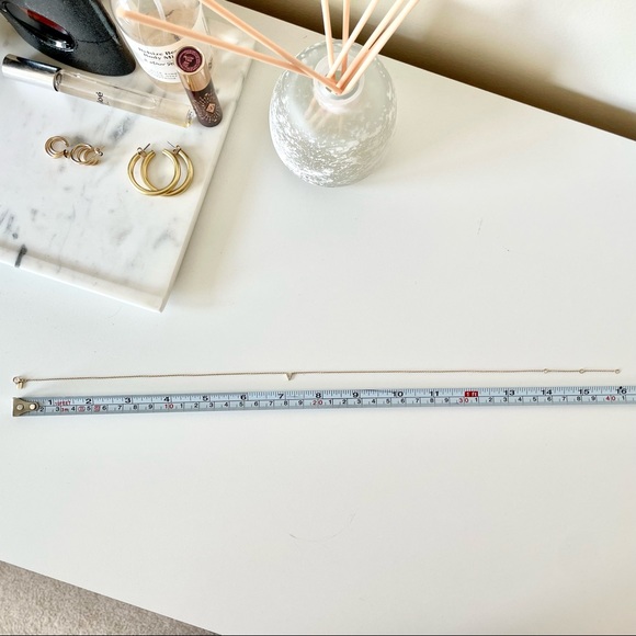 Diamond “V” initial necklace - Picture 3 of 8